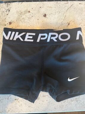 Girls XS Nike Pros Black Compression Training Shorts